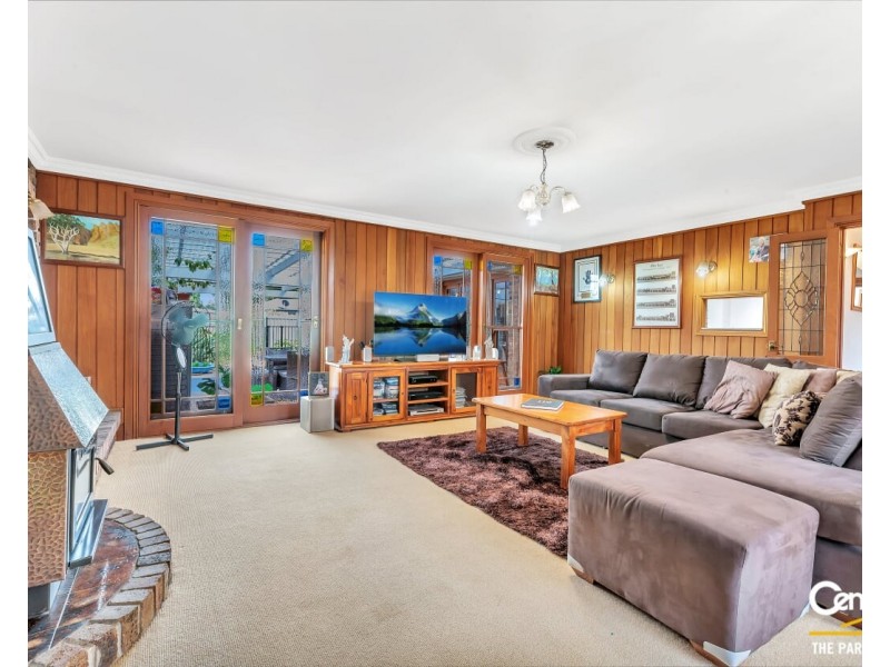 19 Donahue Close, Prairiewood NSW 2176