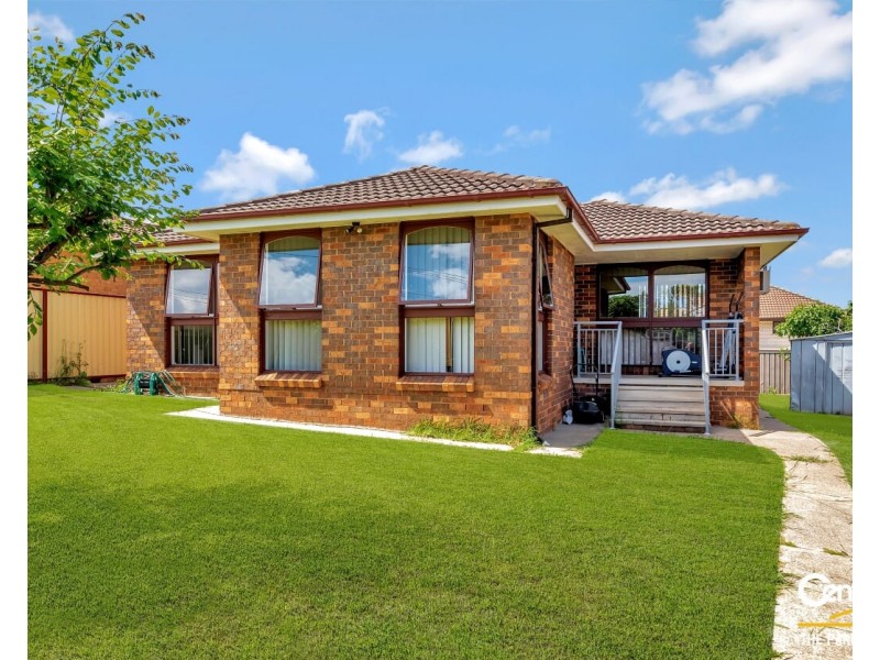 55 Curran Street, Prairiewood NSW 2176