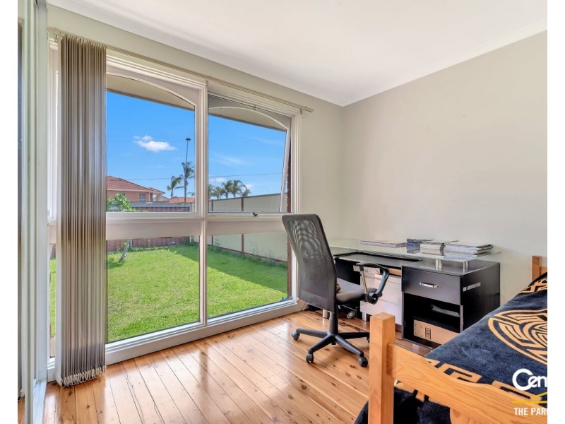 55 Curran Street, Prairiewood NSW 2176