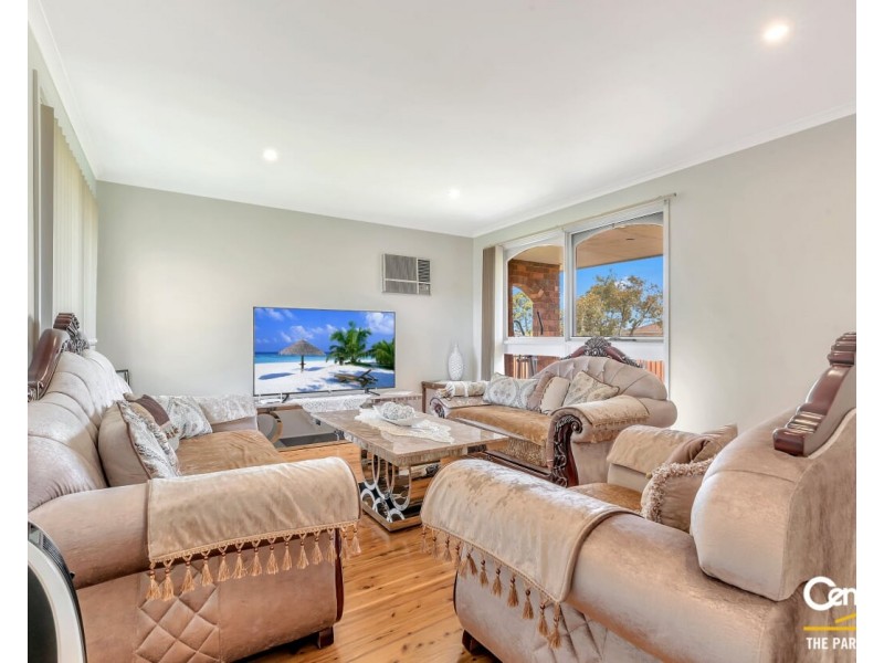 55 Curran Street, Prairiewood NSW 2176