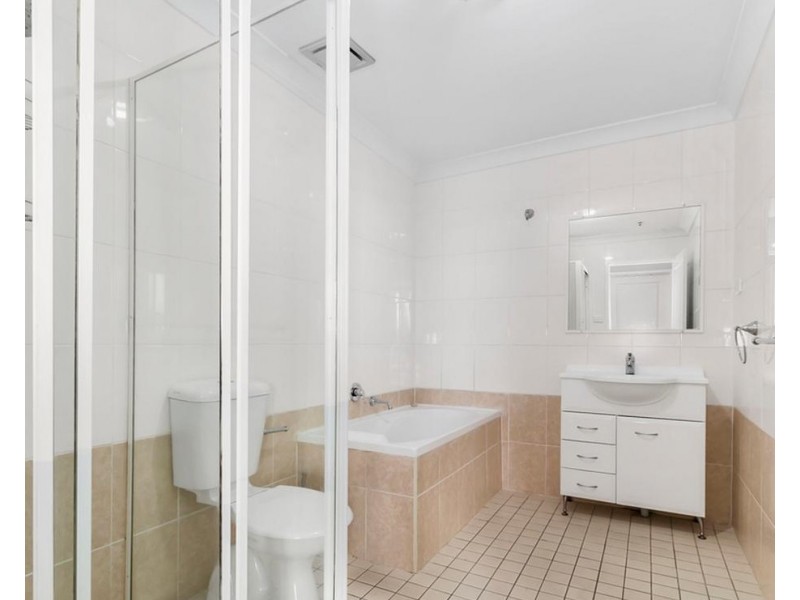 1/910 Spencer Street, Fairfield NSW 2165