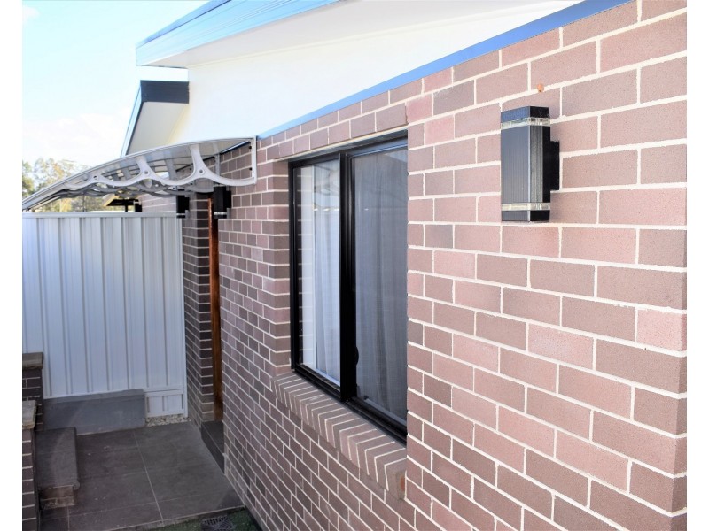 6a  Pessotto Place, Wakeley NSW 2176