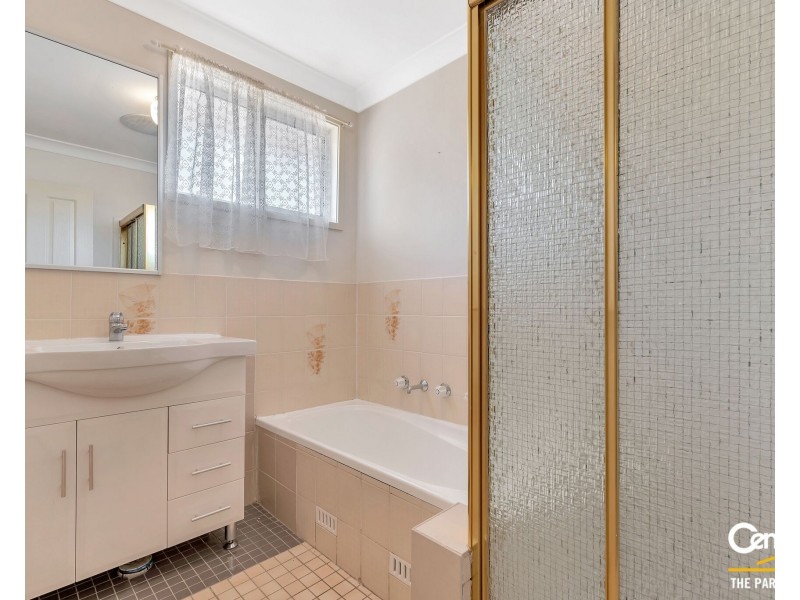 11 Castlereagh Street, Bossley Park NSW 2176