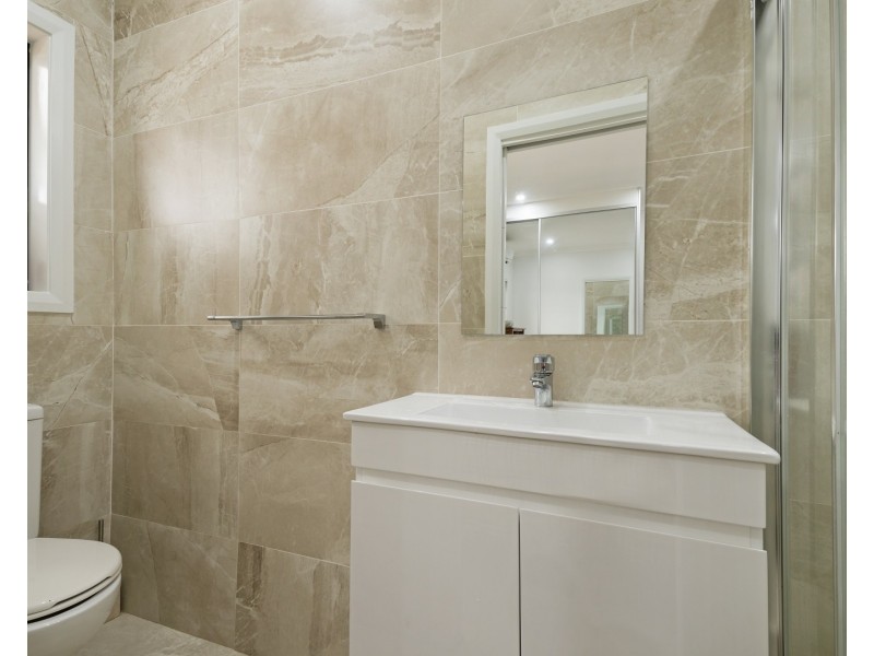 21a Dashmere Street, Bossley Park NSW 2176