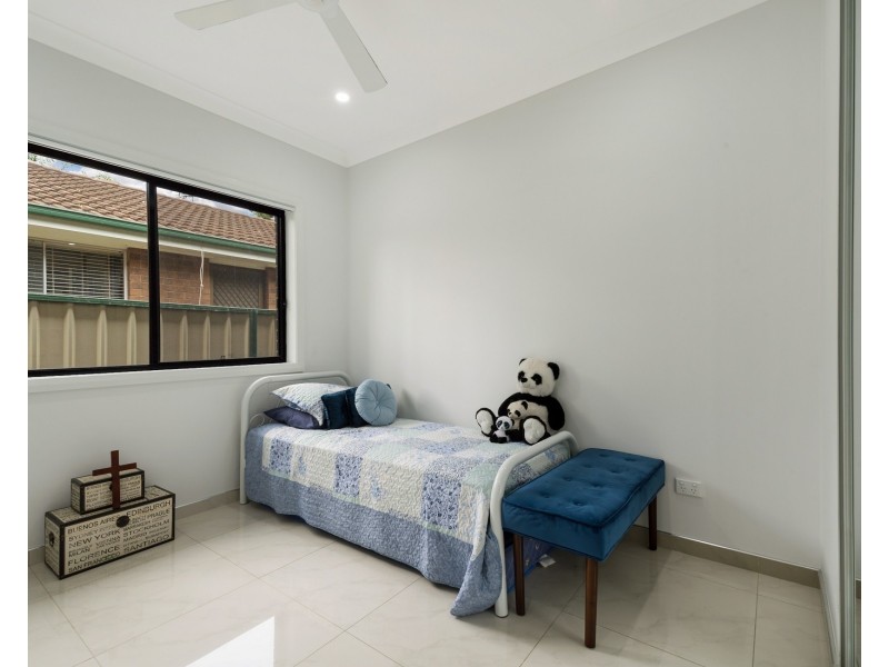 21a Dashmere Street, Bossley Park NSW 2176