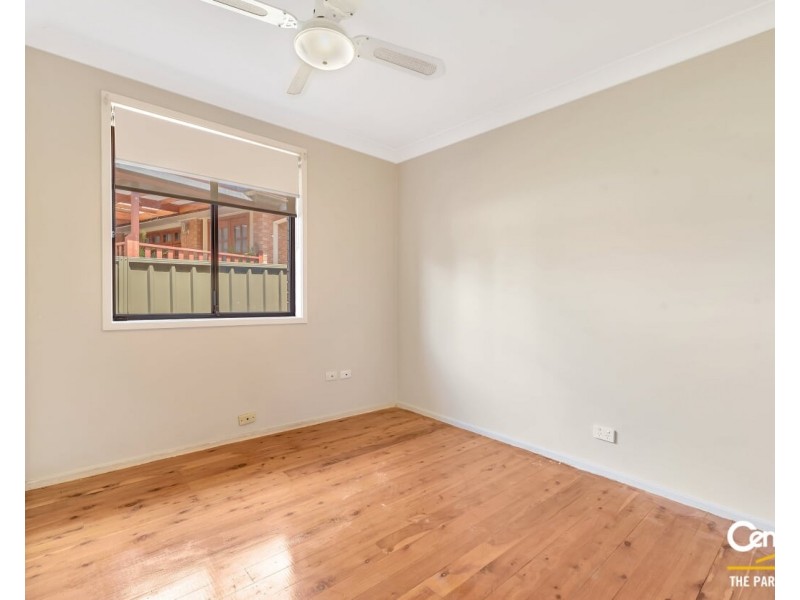 7 Faust Glen, St Clair NSW 2759