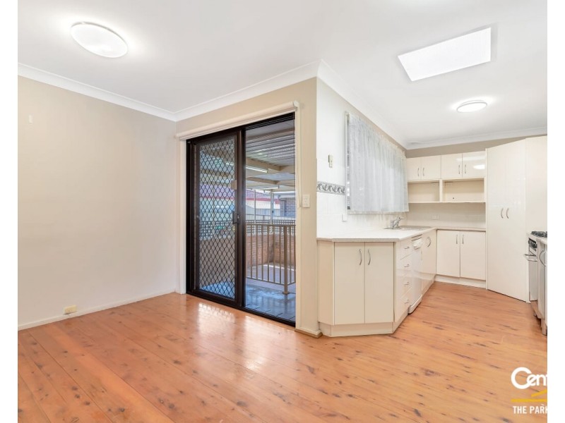 7 Faust Glen, St Clair NSW 2759
