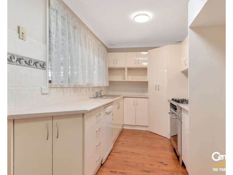 7 Faust Glen, St Clair NSW 2759