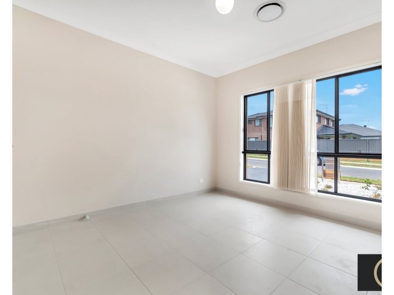 23a Antwerp Place, Edmondson Park NSW 2174