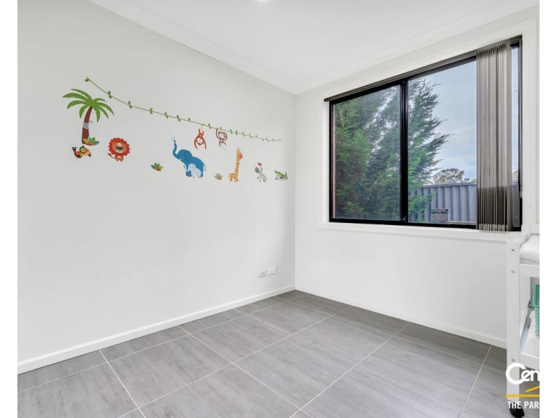 65a Hamlet Crescent, Rosemeadow NSW 2560