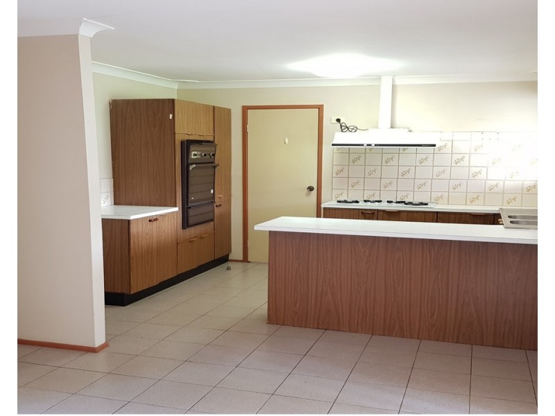 51 Brisbane Road, St Johns Park NSW 2176
