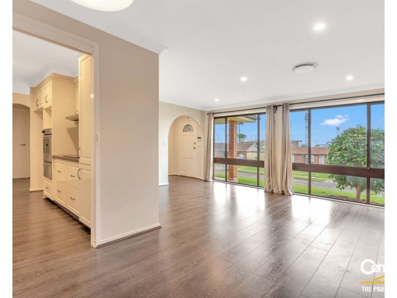 12 Holbrook Street, Bossley Park NSW 2176