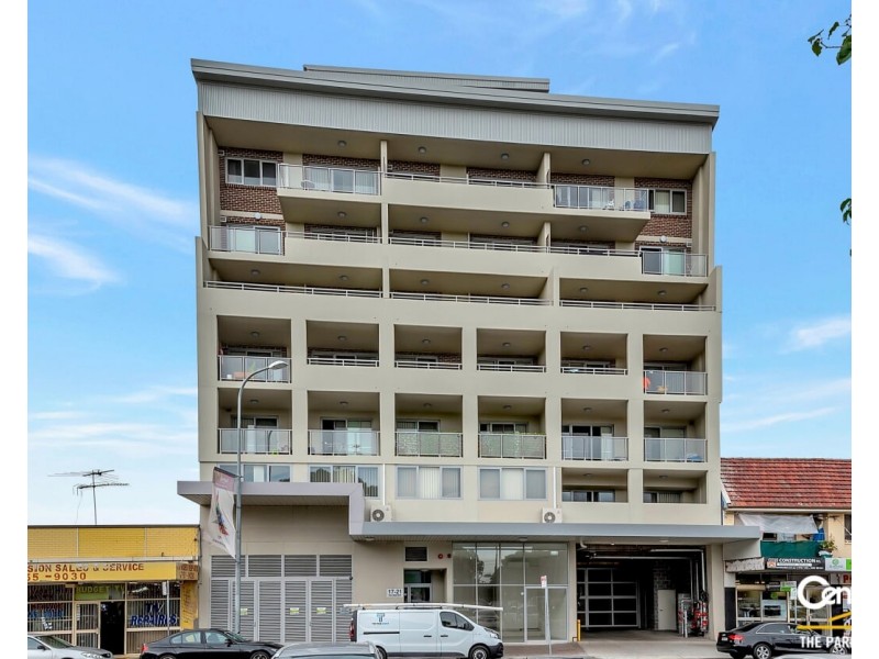 435/17-26 The Crescent, Fairfield NSW 2165