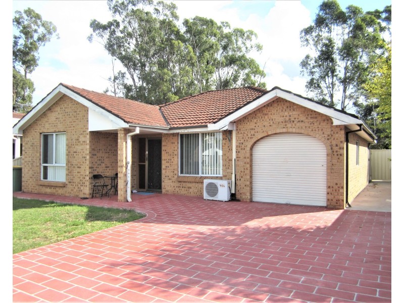 89 Mimosa Road, Bossley Park NSW 2176