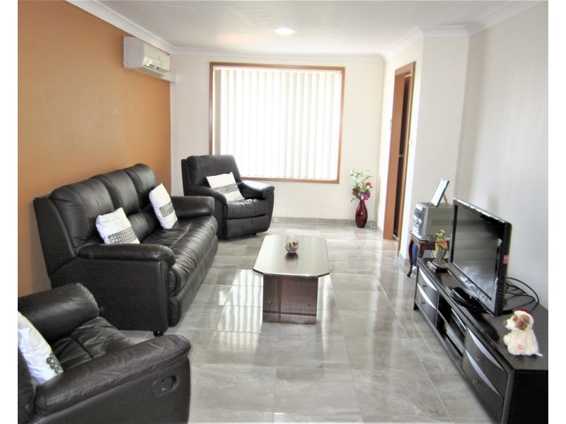 89 Mimosa Road, Bossley Park NSW 2176