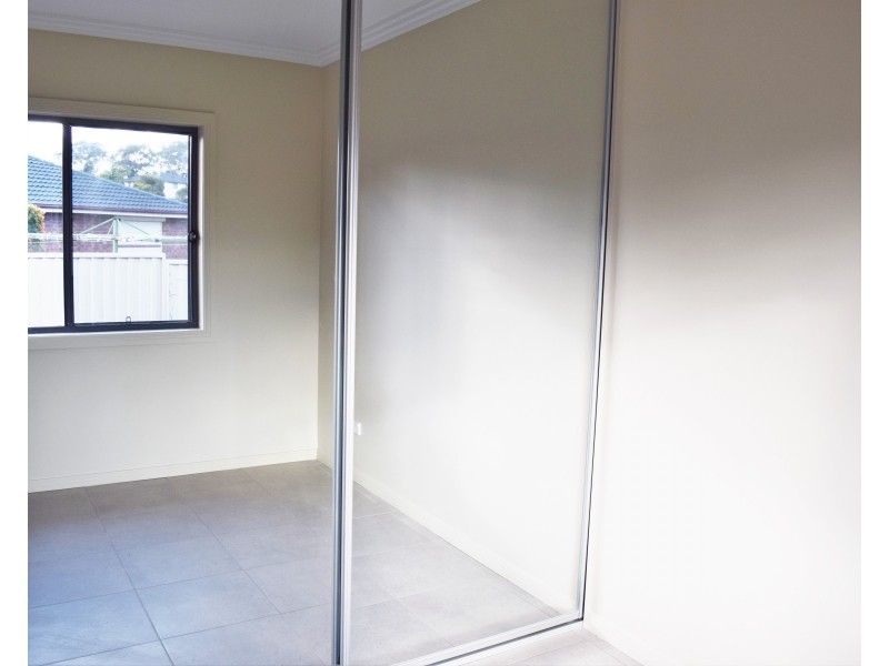 2a  Amiens Close, Bossley Park NSW 2176