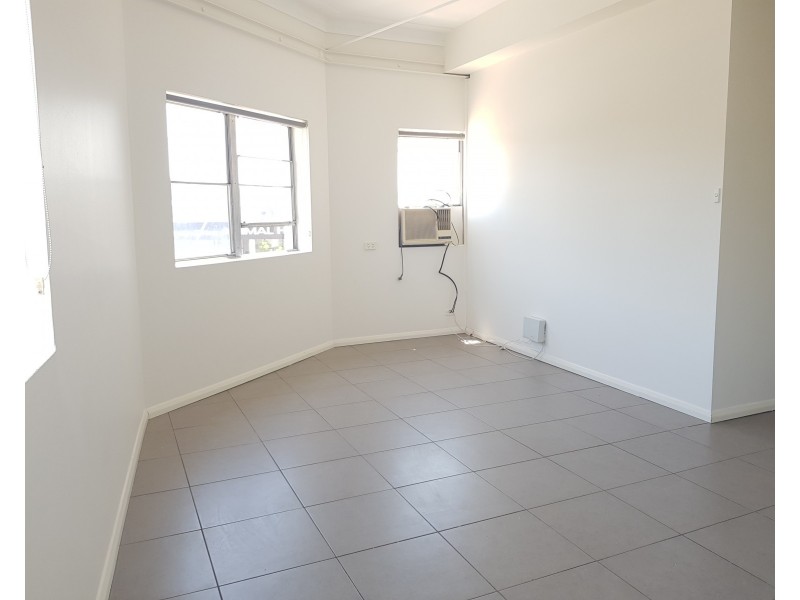 1 /183-187 Elizabeth Drive, Liverpool NSW 2170