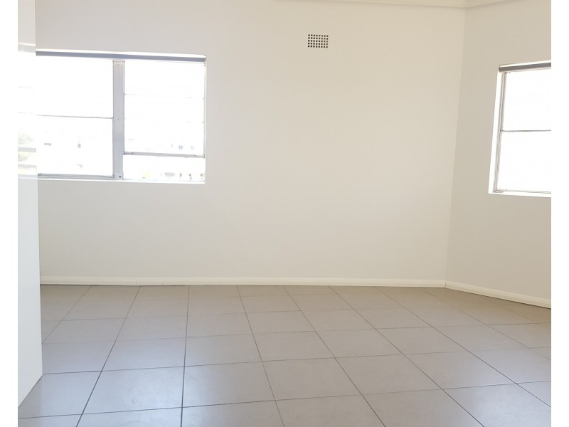 1 /183-187 Elizabeth Drive, Liverpool NSW 2170