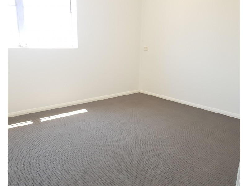 1 /183-187 Elizabeth Drive, Liverpool NSW 2170