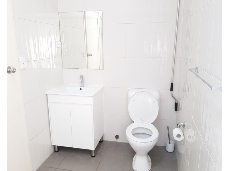 1 /183-187 Elizabeth Drive, Liverpool NSW 2170