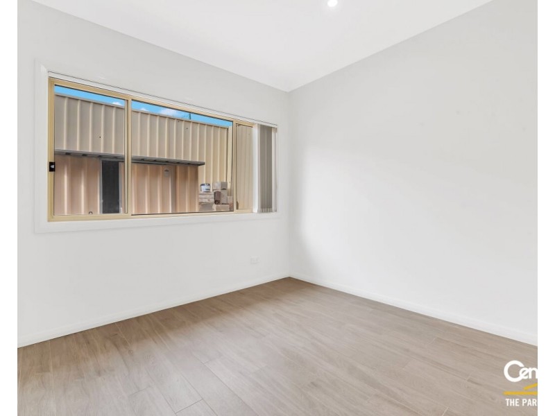 3a Holbrook Street, Bossley Park NSW 2176