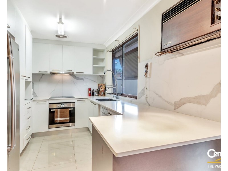 32 Quarry Road, Bossley Park NSW 2176