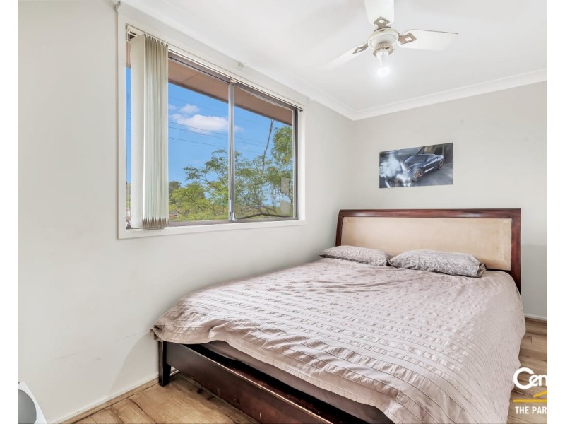 32 Quarry Road, Bossley Park NSW 2176