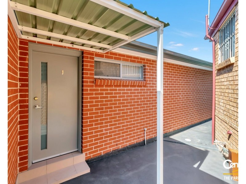 6A Baker Close, Bossley Park NSW 2176