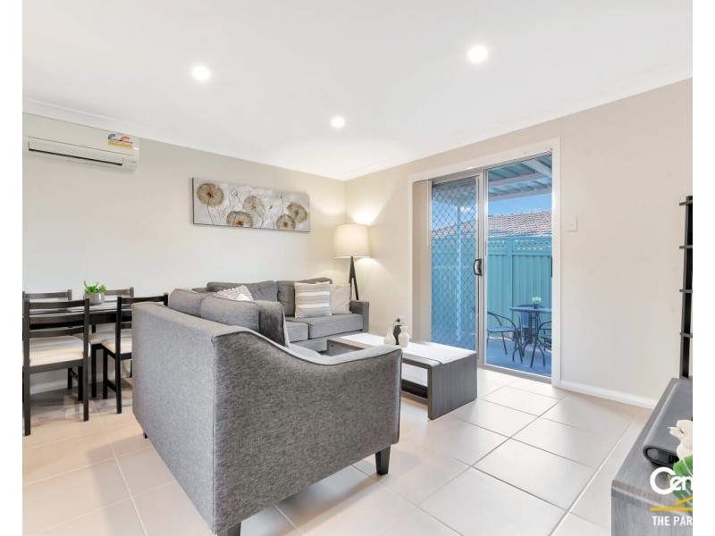 6A Baker Close, Bossley Park NSW 2176