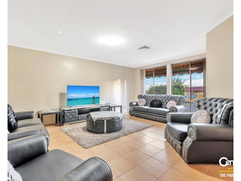 15 Haslewood Place, Hinchinbrook NSW 2168