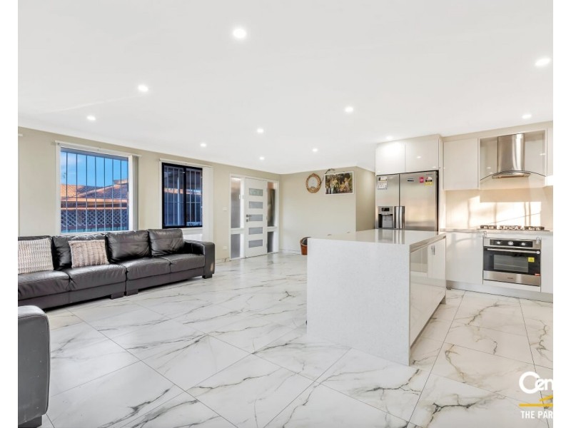 26 Quarry Road, Bossley Park NSW 2176