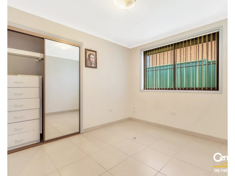 25  Corio Road, Prairiewood NSW 2176