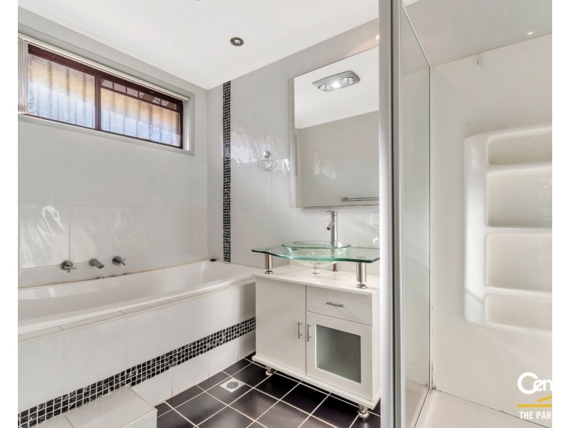 25  Corio Road, Prairiewood NSW 2176