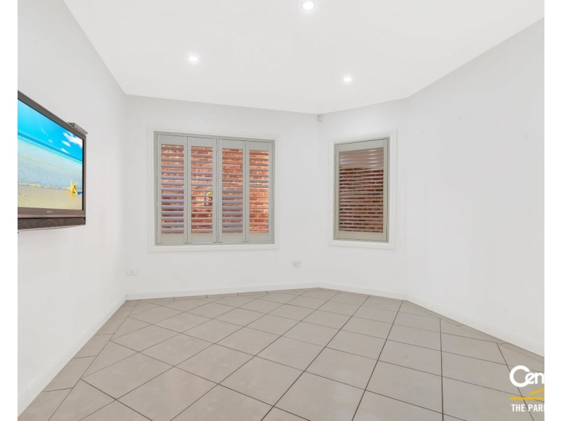 552 Smithfield Road, Greenfield Park NSW 2176