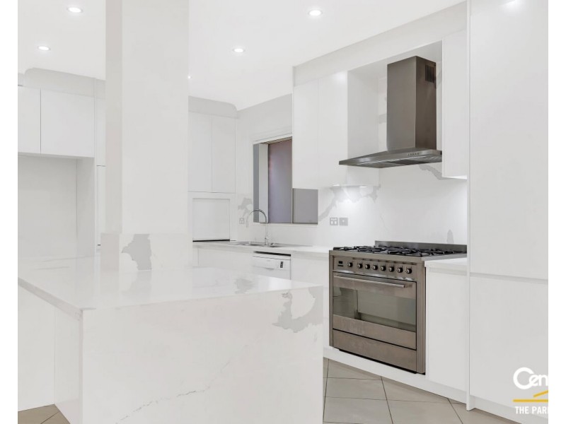 552 Smithfield Road, Greenfield Park NSW 2176