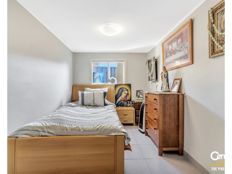 19a Pleasant Street, Bossley Park NSW 2176