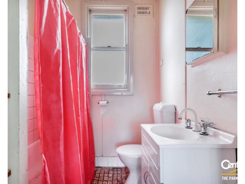 9 Jean Street, Fairfield East NSW 2165