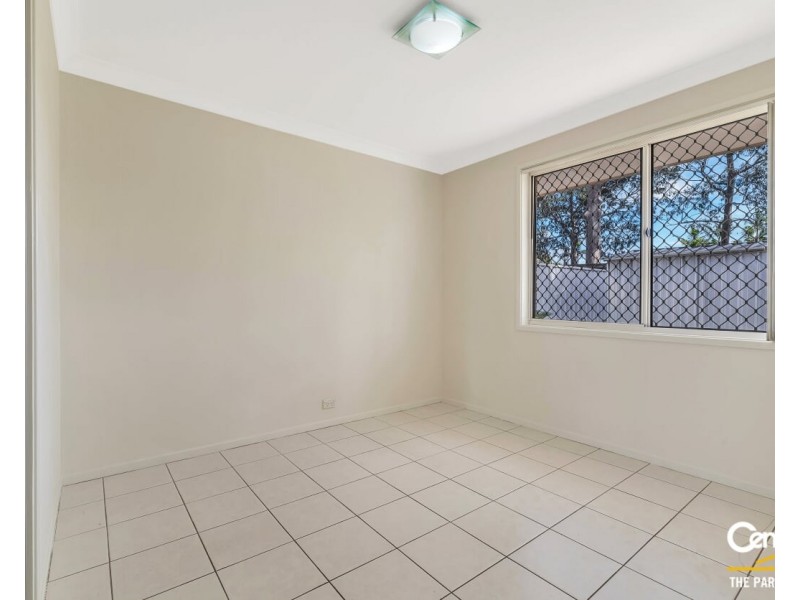 4 Brunswick Heads Cres, Hoxton Park NSW 2171