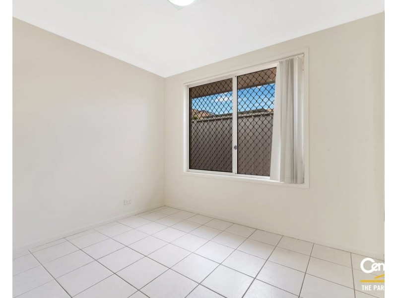 4 Brunswick Heads Cres, Hoxton Park NSW 2171