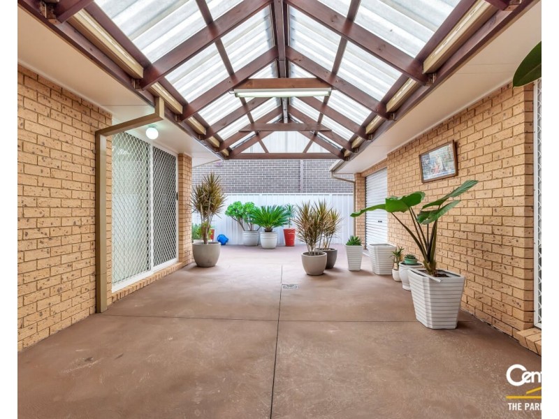 4 Brunswick Heads Cres, Hoxton Park NSW 2171