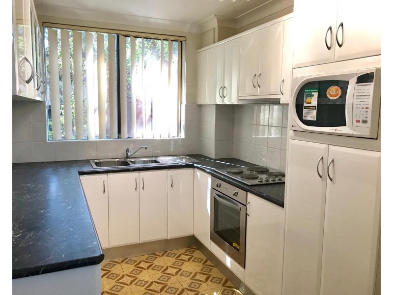 21/33-35  Sir Joseph Banks Street, Bankstown NSW 2200