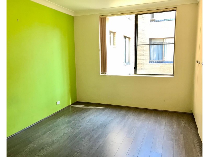 21/33-35  Sir Joseph Banks Street, Bankstown NSW 2200