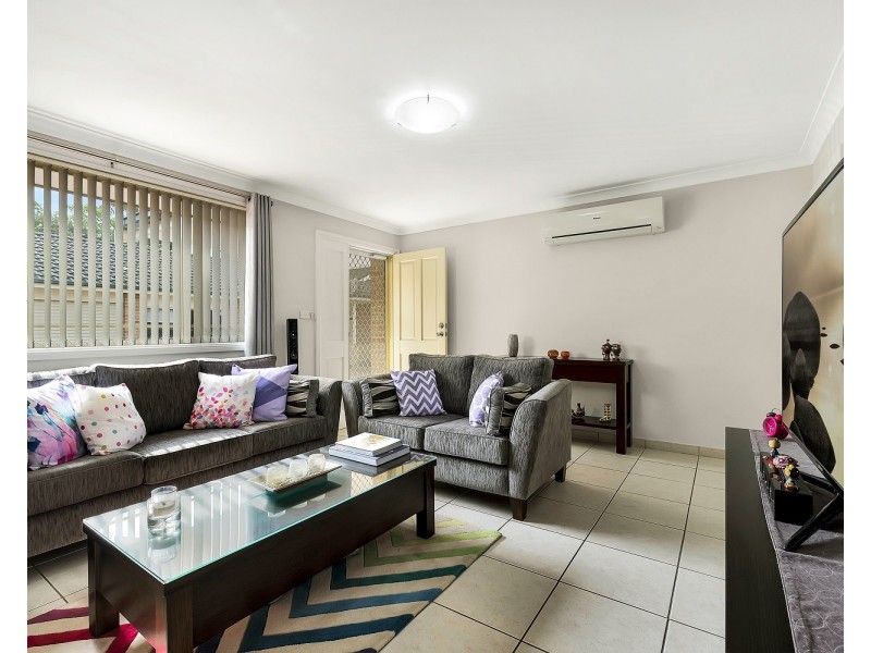 1/90  Allambie Road, Edensor Park NSW 2176
