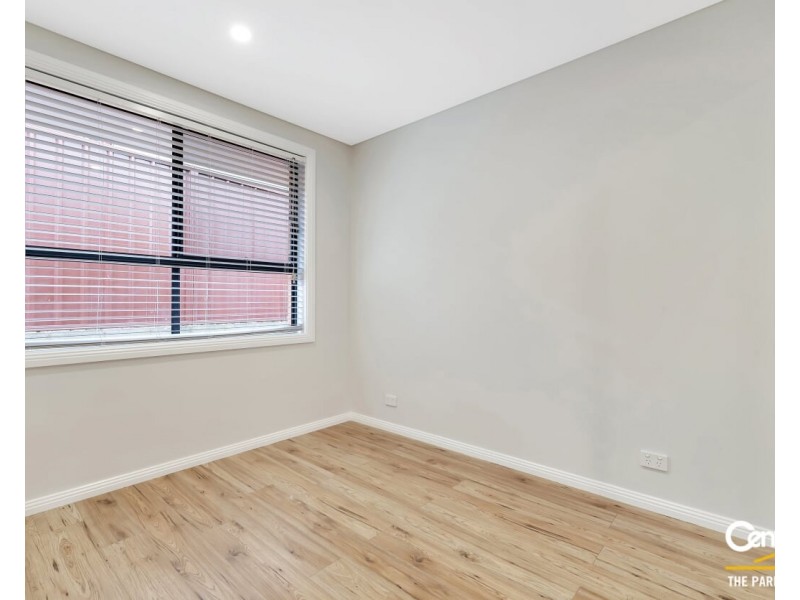 29a Weeroona Avenue, Edensor Park NSW 2176