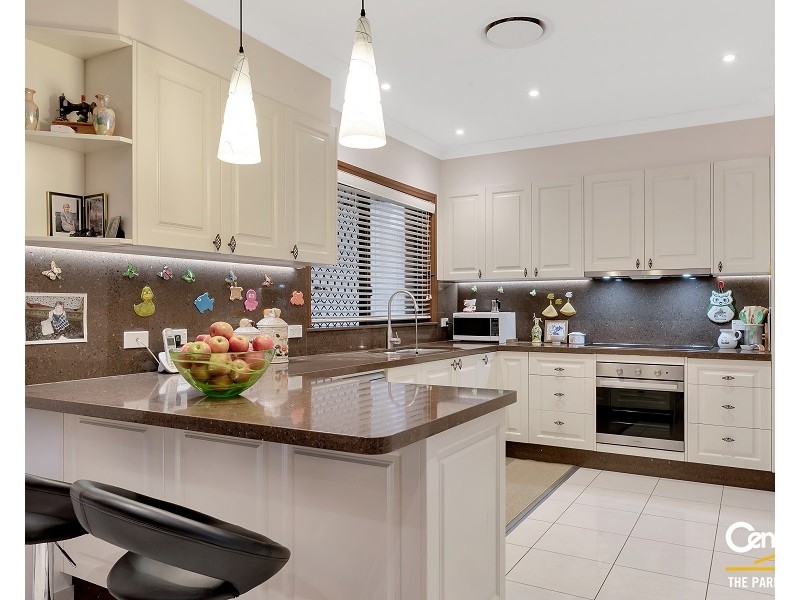 9 Stalwart Street, Prairiewood NSW 2176