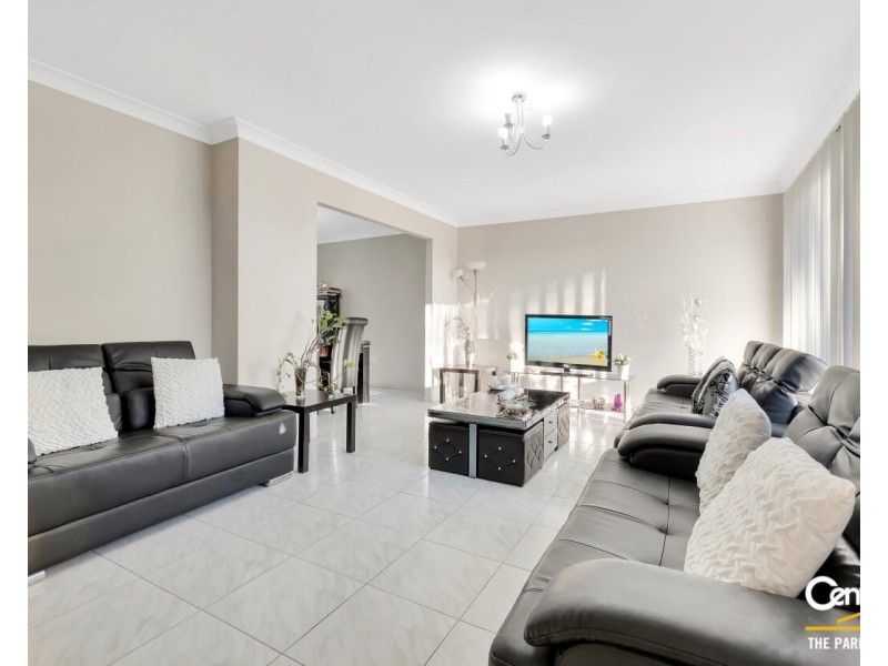 172 Sweethaven Road, Bossley Park NSW 2176