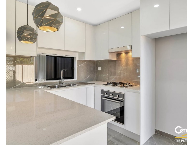 9a Seymour Place, Bossley Park NSW 2176