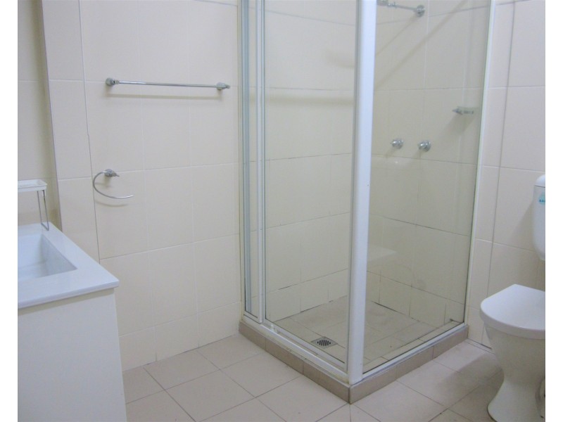 2 /183-187 Elizabeth Drive, Liverpool NSW 2170