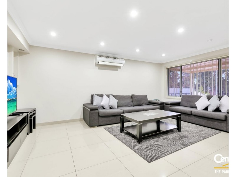 31 Galloway Street, Bossley Park NSW 2176