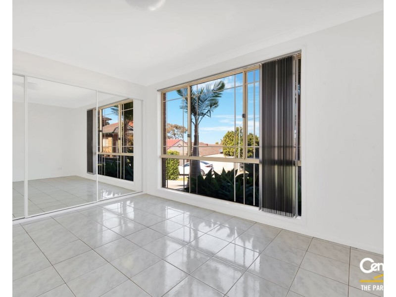 5 Tsar Close, Cecil Hills NSW 2171